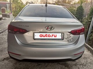 2017 Hyundai Solaris II, серебристый, 1150000 рублей, вид 3