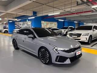 2023 Kia K5 III Рестайлинг, серый, 4100000 рублей, вид 2