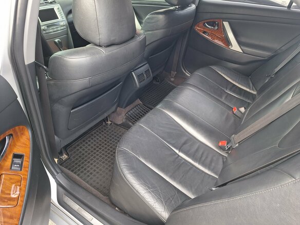2011 Toyota Camry VI (XV40) Рестайлинг, серебристый - вид 17