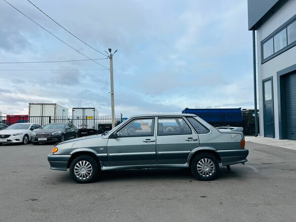 2005 Lada (ВАЗ) 2115, серый, 299999 рублей - вид 3