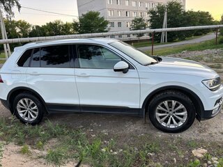 2017 Volkswagen Tiguan II, белый, 1950000 рублей, вид 5