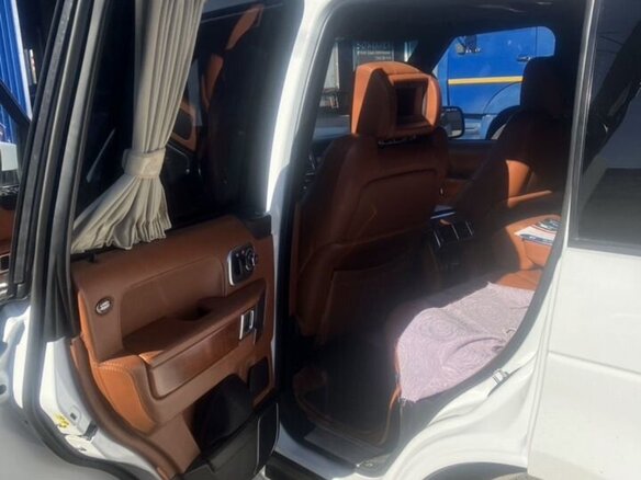 2011 Land Rover Range Rover III Рестайлинг 2, белый, 2000000 рублей - вид 10