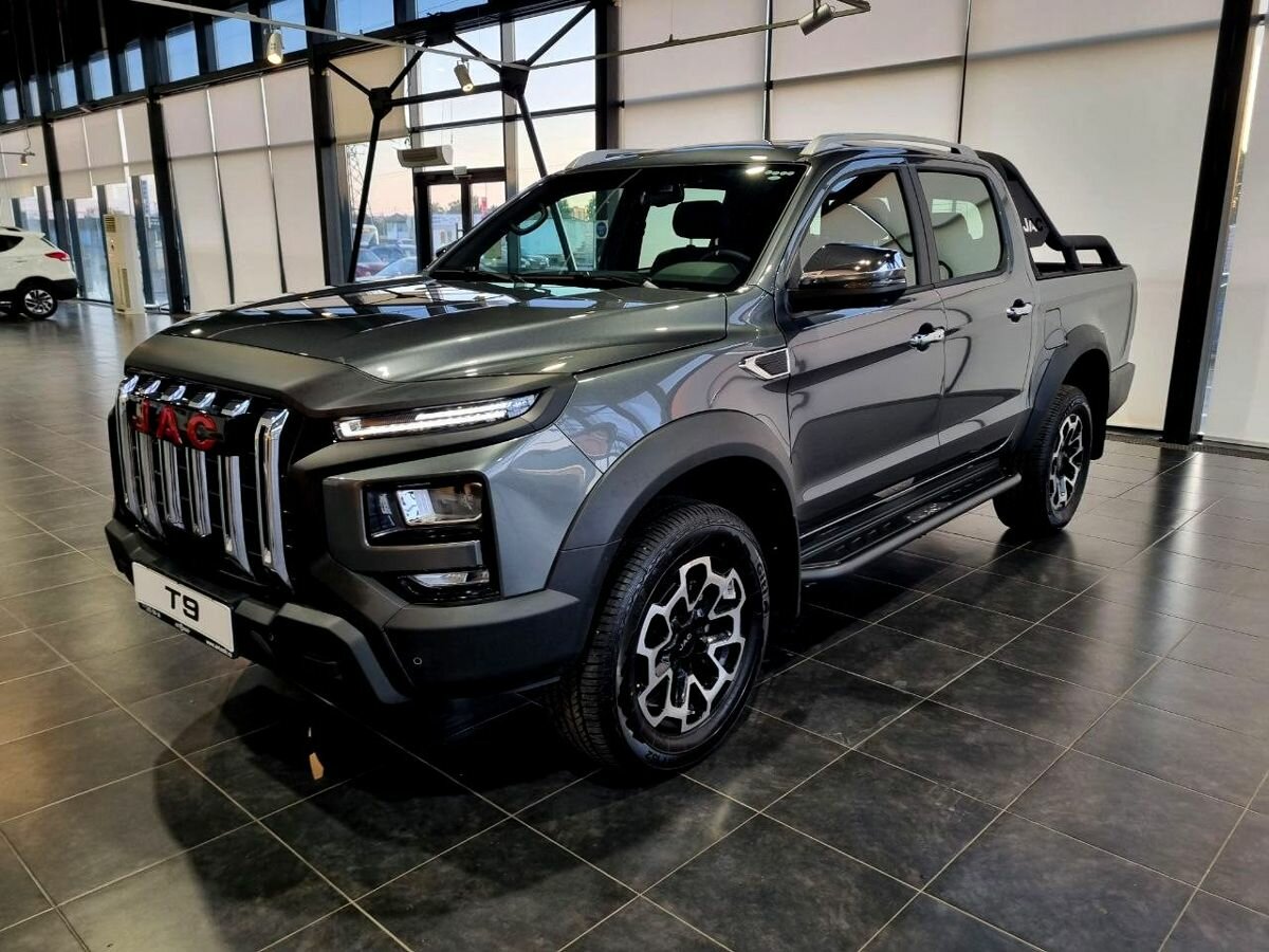 Открыть фотографии: JAC T9