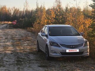 2015 Hyundai Solaris I Рестайлинг, серебристый, 800000 рублей, вид 2
