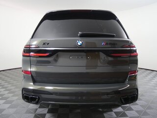 2026 BMW X7 M60i I (G07) Рестайлинг, серый, 21951358 рублей, вид 4