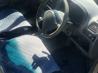 2000 Suzuki Swift I (Japan), золотистый, 360000 рублей, вид 5