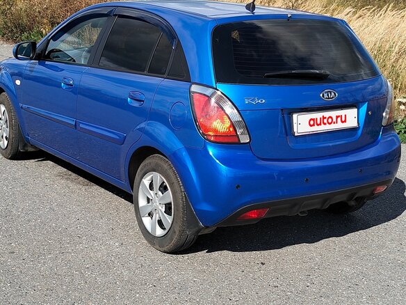 2011 Kia Rio II Рестайлинг, синий, 600000 рублей - вид 4