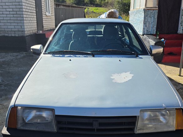 2002 Lada (ВАЗ) 21099, серебристый, 130000 рублей