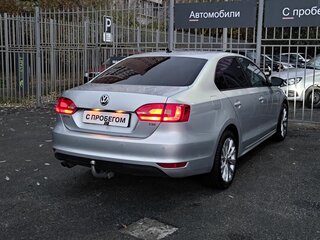 2013 Volkswagen Jetta VI, серебристый, 1090000 рублей, вид 4