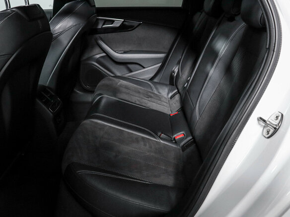 2017 Audi A4 V (B9), белый - вид 9