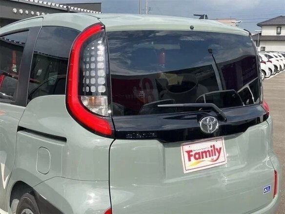 2023 Toyota Sienta III, голубой - вид 8