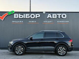 2018 Volkswagen Tiguan II, чёрный, 2199000 рублей, вид 4