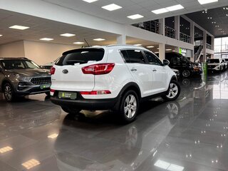 2011 Kia Sportage III, белый, 1190000 рублей, вид 2