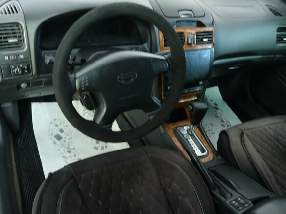 2004 Nissan Maxima V (A33), чёрный, 519000 рублей - вид 9