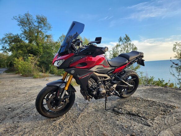 2015 Yamaha MT-09 Tracer (FJ-09), пурпурный, 850000 рублей - вид 11
