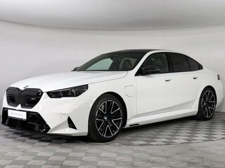BMW M5 VII (G90)