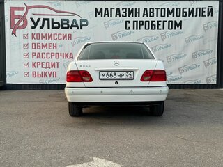 1997 Mercedes-Benz E-Класс 240 II (W210, S210), белый, 698000 рублей, вид 5