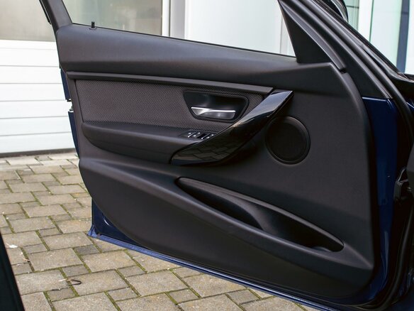 2018 BMW 3 серии 320i VI (F3x) Рестайлинг, синий, 2025000 рублей - вид 20