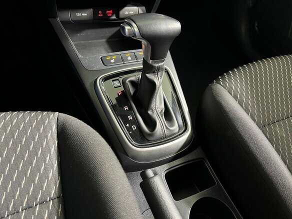 2018 Kia Rio X-Line IV, серый - вид 21