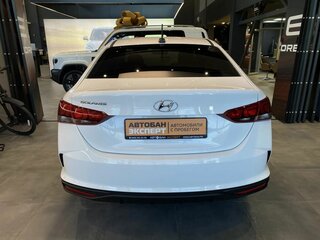 2022 Hyundai Solaris II Рестайлинг, белый, 1599000 рублей, вид 5