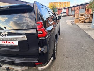2018 Toyota Land Cruiser Prado 150 Series Рестайлинг 2, чёрный, 5100000 рублей, вид 4