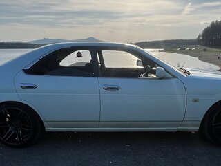 2000 Nissan Laurel VIII (C35), белый, 320000 рублей, вид 2