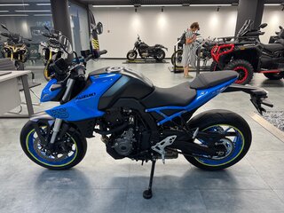 2023 Suzuki GSX-8S, синий, 930000 рублей, вид 2