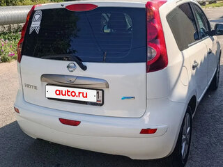 2011 Nissan Note I Рестайлинг, белый, 700000 рублей, вид 4
