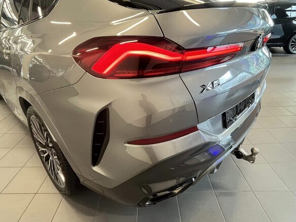 2025 BMW X6 40d III (G06) Рестайлинг, серый, 12500000 рублей - вид 12
