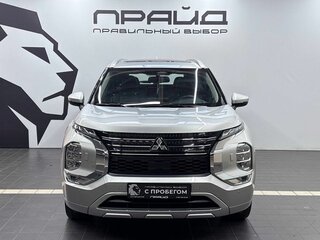 2022 Mitsubishi Outlander IV, серебристый, 3969900 рублей, вид 1