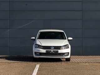 2016 Volkswagen Polo V Рестайлинг, белый, 995000 рублей, вид 2