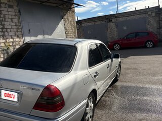 1996 Mercedes-Benz C-Класс 200 I (W202), серебристый, 330000 рублей, вид 4