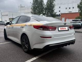 2018 Kia Optima IV, белый, 800000 рублей, вид 4