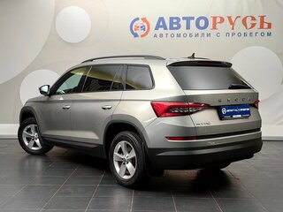 2021 Skoda Kodiaq I, коричневый, 2649000 рублей, вид 2