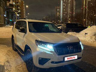 2021 Toyota Land Cruiser Prado 150 Series Рестайлинг 3, белый, 5600000 рублей, вид 3