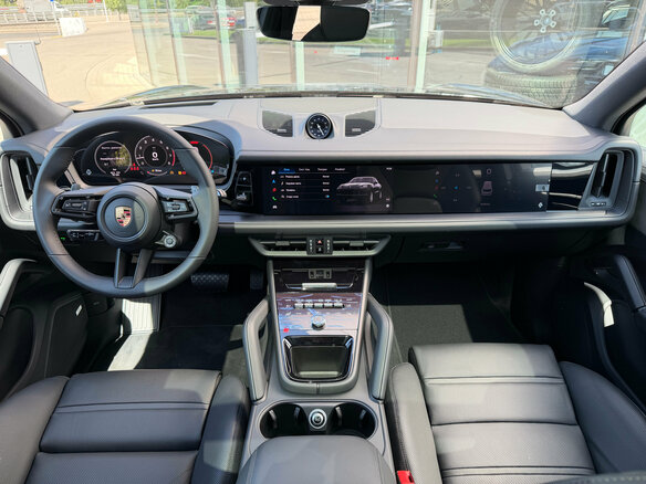 2026 Porsche Cayenne III Рестайлинг, чёрный, 18990000 рублей - вид 27