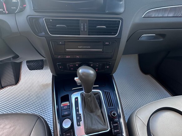 2011 Audi Q5 8tiptronic I (8R), белый - вид 14