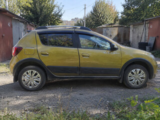 2017 Renault Sandero Stepway II, зелёный, 860000 рублей, вид 2