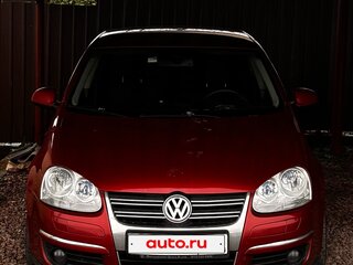 2010 Volkswagen Jetta V, красный, 550000 рублей, вид 2