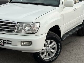 2001 Toyota Land Cruiser Cygnus 100 Series, белый, 1470000 рублей, вид 2