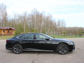 2018 Lexus LS 500 V, чёрный, 7500000 рублей, вид 3