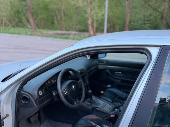 1998 BMW 5 серии 528i IV (E39), серый, 450000 рублей - вид 7