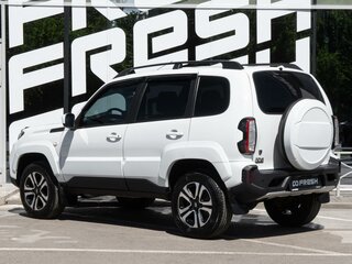 2024 Lada (ВАЗ) Niva Travel I, белый, 1350000 рублей, вид 2