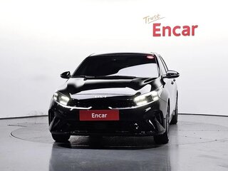 2023 Kia K3 II Рестайлинг, чёрный, 1670000 рублей, вид 3