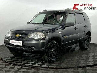 2017 Chevrolet Niva I Рестайлинг, зелёный, 670000 рублей, вид 1