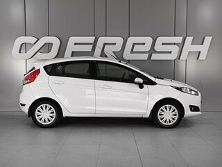 2013 Ford Fiesta Mk6 Рестайлинг, белый, 859000 рублей, вид 5