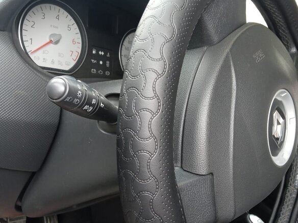 2013 Renault Logan I Рестайлинг, белый, 610000 рублей - вид 16