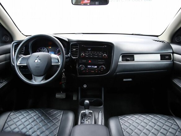 2015 Mitsubishi Outlander III Рестайлинг 2, белый - вид 14
