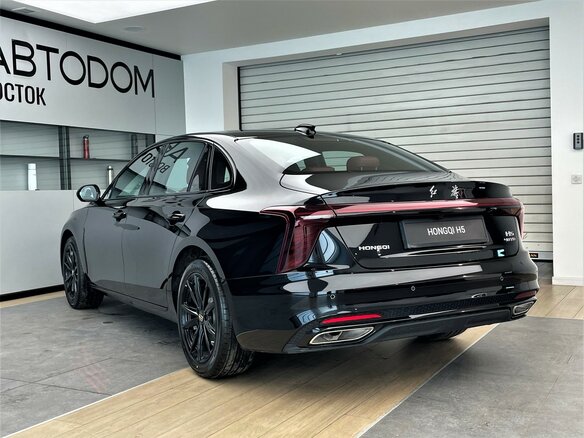 2025 Hongqi H5 II, чёрный - вид 3