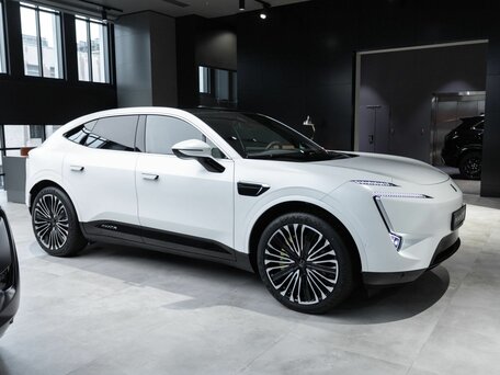 2025 Avatr 11 116 kWh I, белый, 8520305 рублей, вид 2